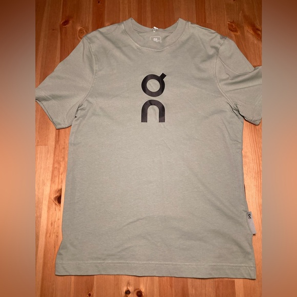 On Running Mens Graphic T Shirt Size Extra Small Green - Picture 1 of 5